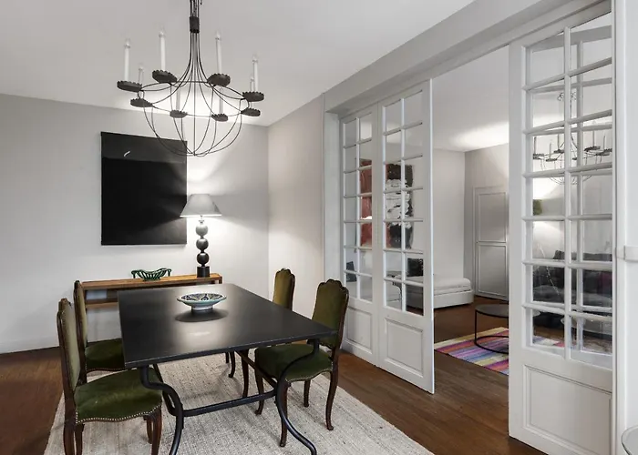 74, Chez Moune Et Mabo *