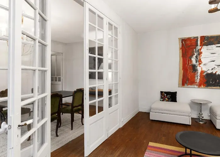 Daire 74, Chez Moune Et Mabo