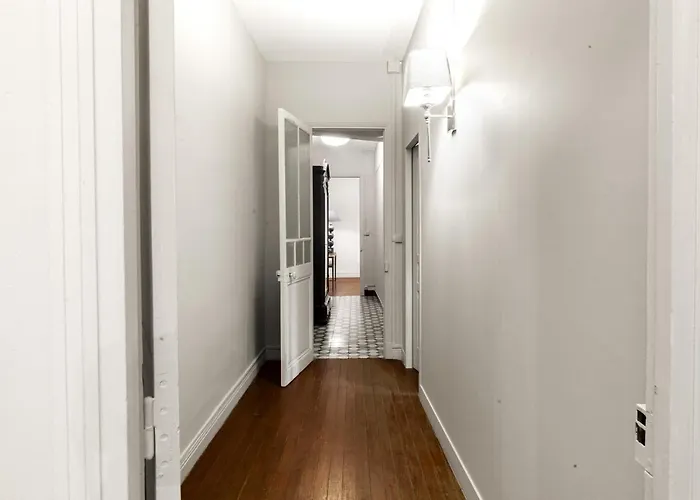 Daire 74, Chez Moune Et Mabo